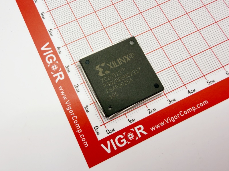 XC2C512-10PQG208C